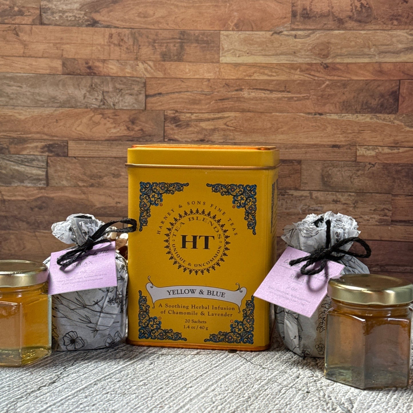 Bees+Teas Giftbox